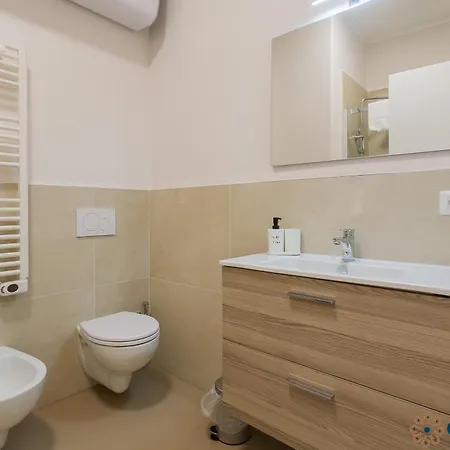 Apartament Crisanzio 80 *